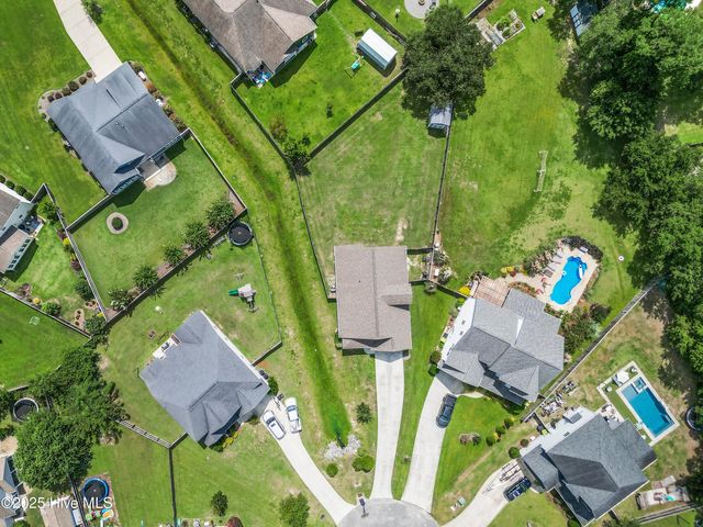 108 S Lamplighters Walk, Hampstead, NC 28443