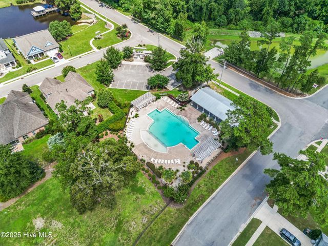 108 S Lamplighters Walk, Hampstead, NC 28443