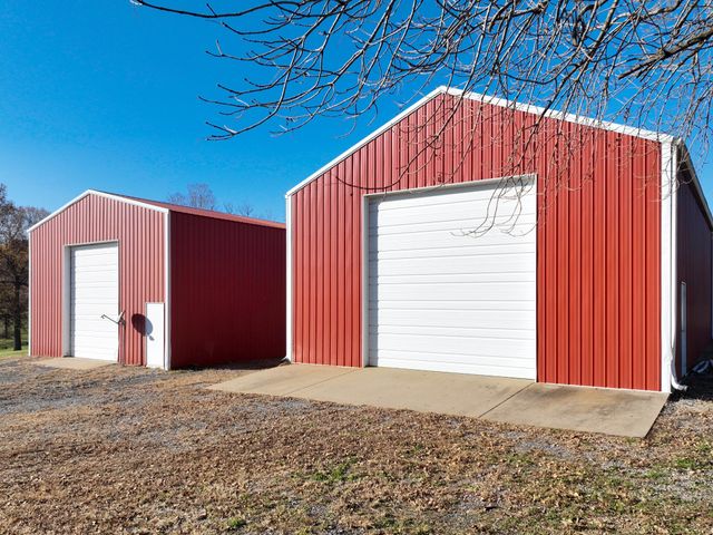 275 Swift Ln, Cunningham, TN 37052