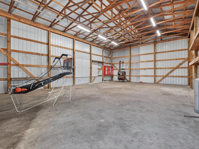 275 Swift Ln, Cunningham, TN 37052