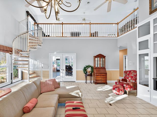 275 Swift Ln, Cunningham, TN 37052