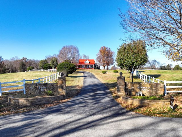 275 Swift Ln, Cunningham, TN 37052