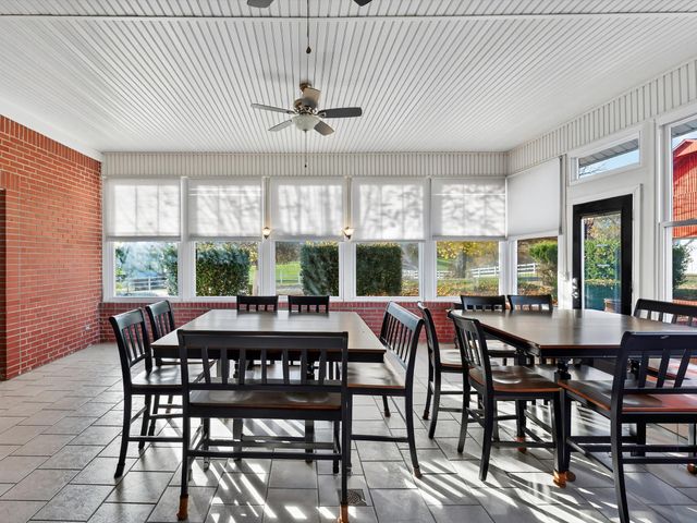 275 Swift Ln, Cunningham, TN 37052