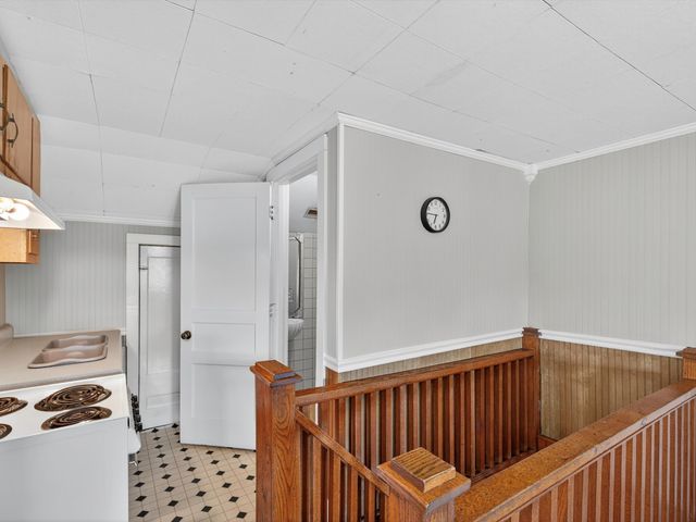 275 Swift Ln, Cunningham, TN 37052