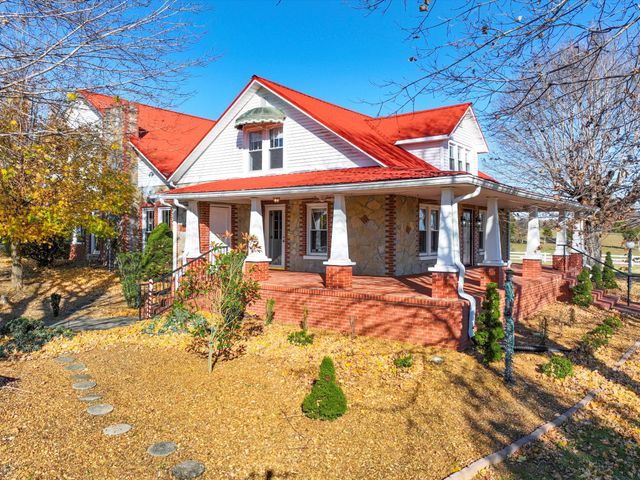 275 Swift Ln, Cunningham, TN 37052