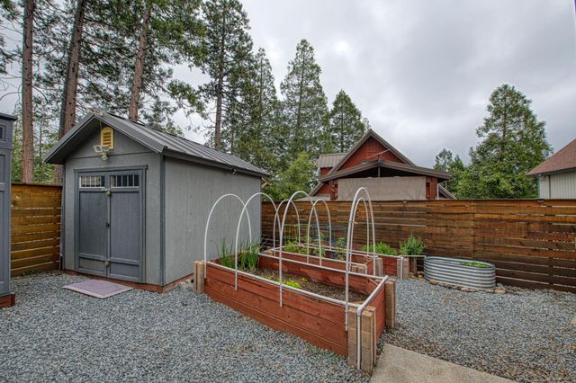 41895 Merriman Lane, Auberry, CA 93602