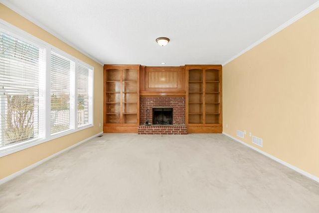 20907 W 53rd Terrace, Shawnee, KS 66218