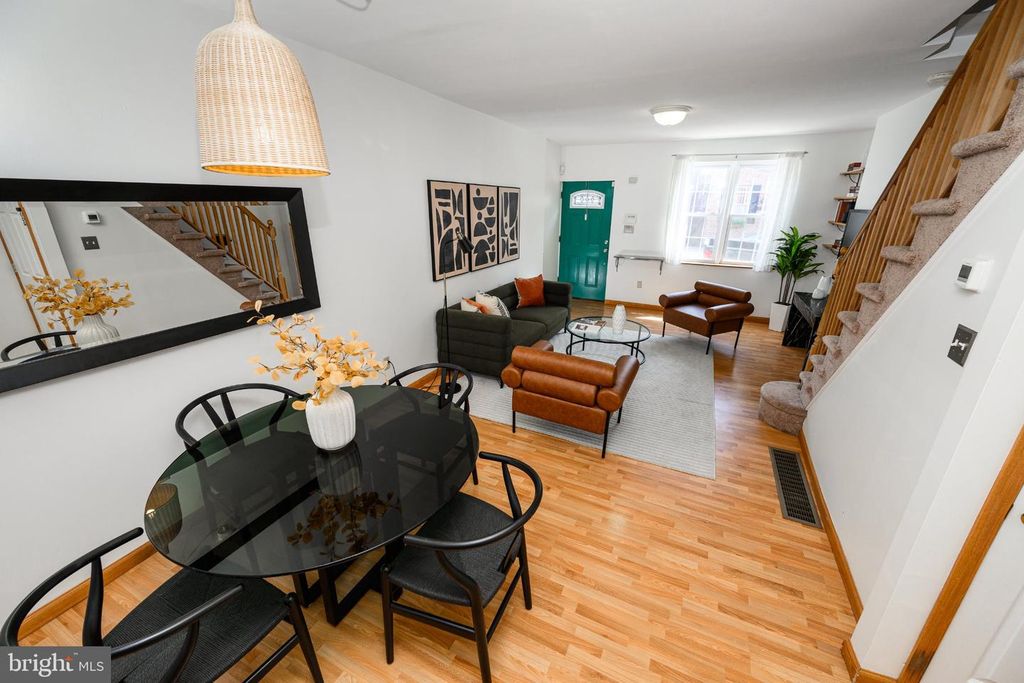 2324 SEPVIVA ST, PHILADELPHIA, PA 19125 — photo 2