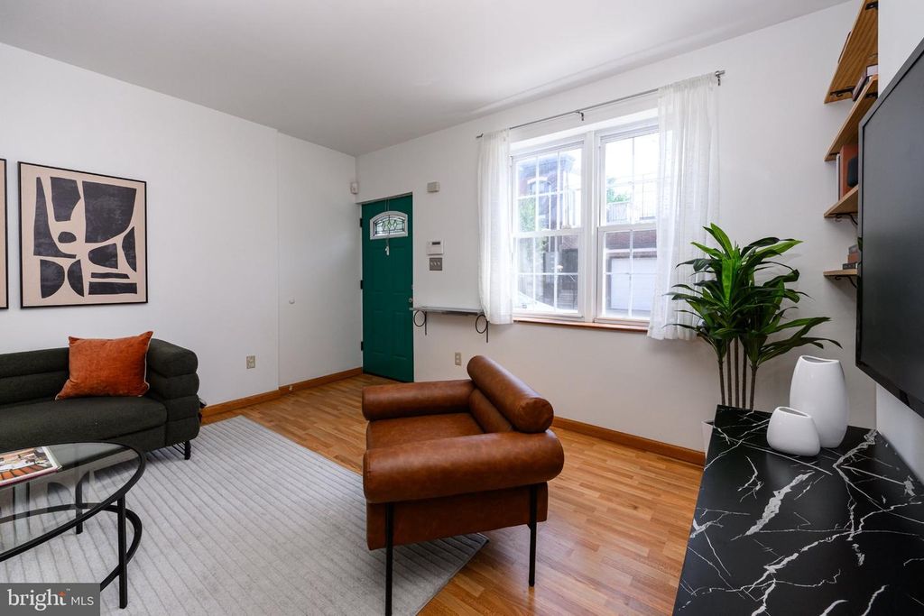 2324 SEPVIVA ST, PHILADELPHIA, PA 19125 — photo 5