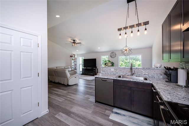 1310 Timber Creek Lane, Imperial, MO 63052
