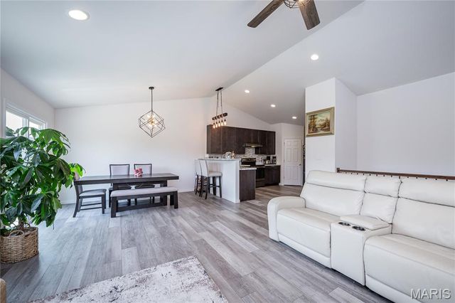 1310 Timber Creek Lane, Imperial, MO 63052