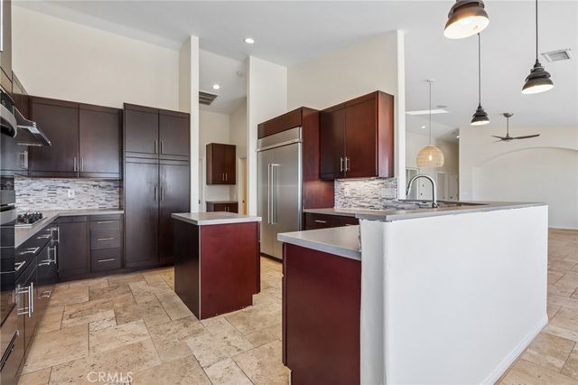 6057 Buena Suerte, Yucca Valley, CA 92284