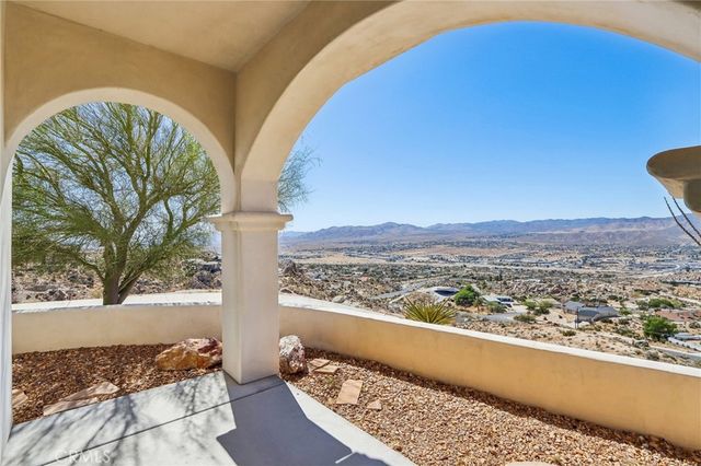 6057 Buena Suerte, Yucca Valley, CA 92284