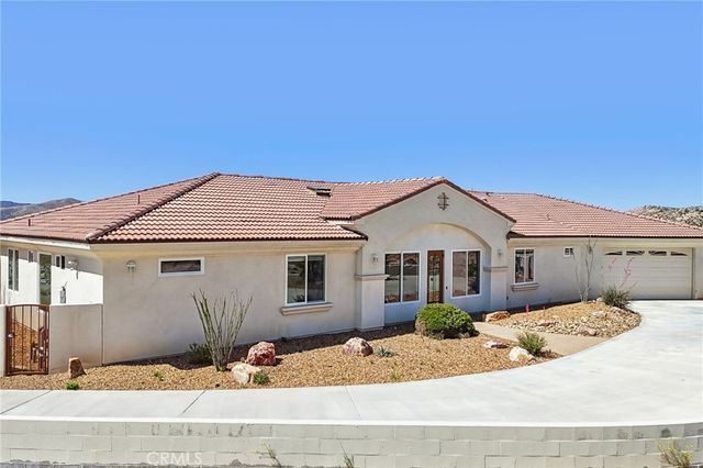 6057 Buena Suerte, Yucca Valley, CA 92284