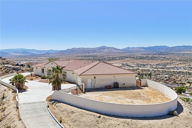 6057 Buena Suerte, Yucca Valley, CA 92284