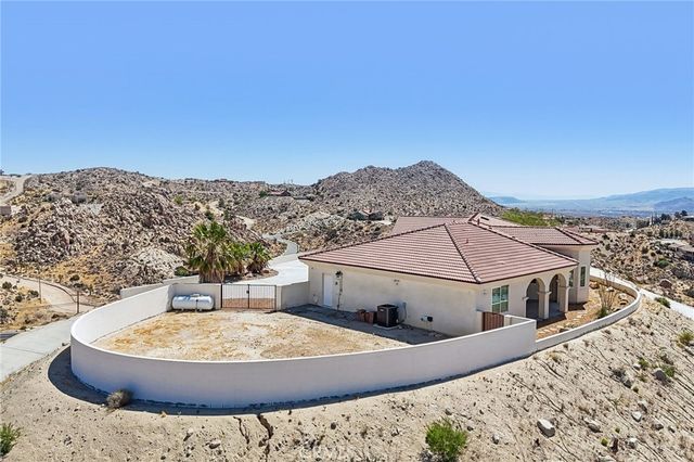 6057 Buena Suerte, Yucca Valley, CA 92284