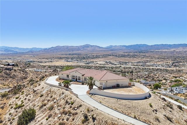 6057 Buena Suerte, Yucca Valley, CA 92284