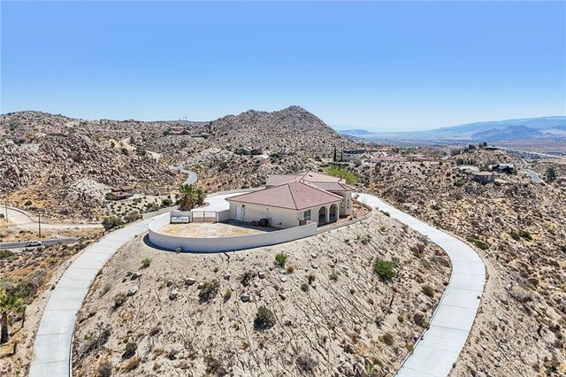 6057 Buena Suerte, Yucca Valley, CA 92284