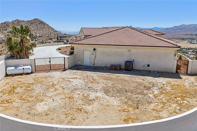 6057 Buena Suerte, Yucca Valley, CA 92284