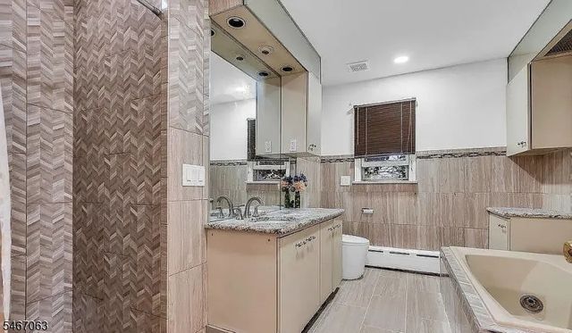 585 Noe Ave, Woodbridge Twp., NJ 07095