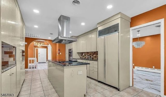 585 Noe Ave, Woodbridge Twp., NJ 07095