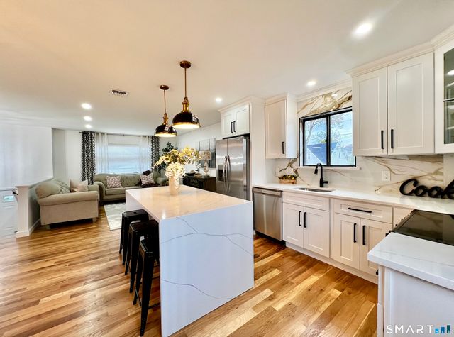 25 Wallace Street, Shelton, CT 06484