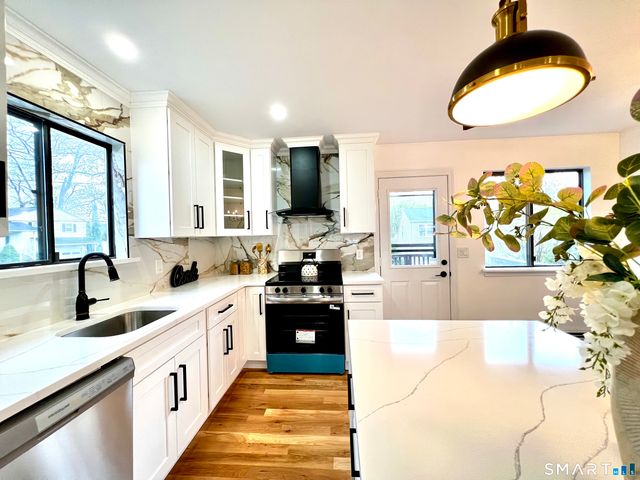 25 Wallace Street, Shelton, CT 06484