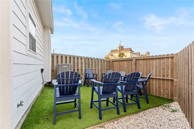 15102 Boca Grandi Dr, Corpus Christi, TX 78418