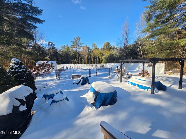 26 Woodshire Court, Queensbury, NY 12804