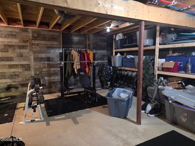 26 Woodshire Court, Queensbury, NY 12804