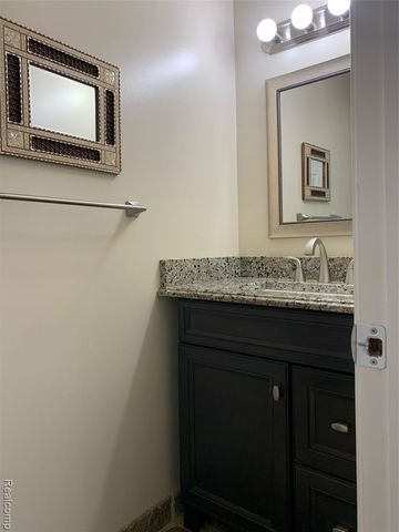 46721 Peach Grove, Macomb, MI 48044