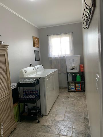 46721 Peach Grove, Macomb, MI 48044