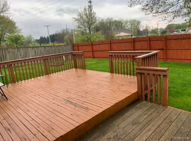 46721 Peach Grove, Macomb, MI 48044