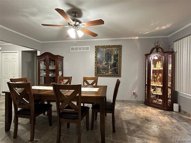 46721 Peach Grove, Macomb, MI 48044