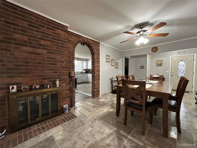 46721 Peach Grove, Macomb, MI 48044