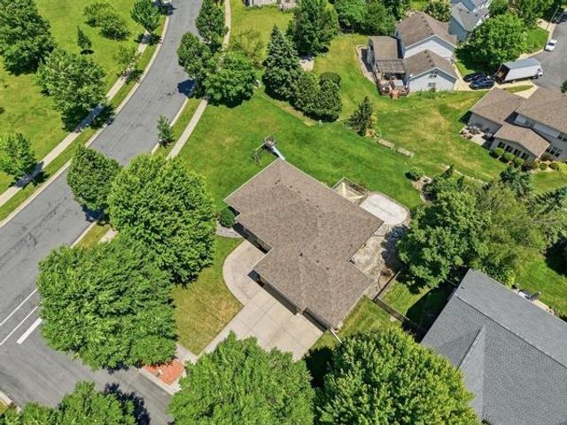 701 RODEFELD Way, Madison, WI 53718