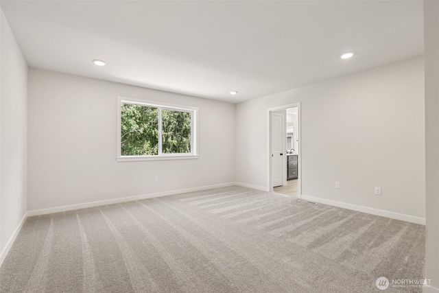 2031 NE Norseman Way, Poulsbo, WA 98370