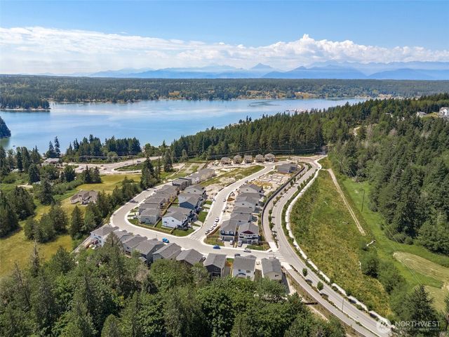 2031 NE Norseman Way, Poulsbo, WA 98370