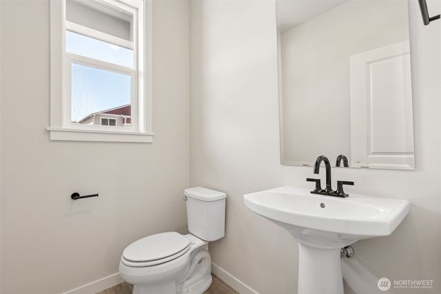 2031 NE Norseman Way, Poulsbo, WA 98370