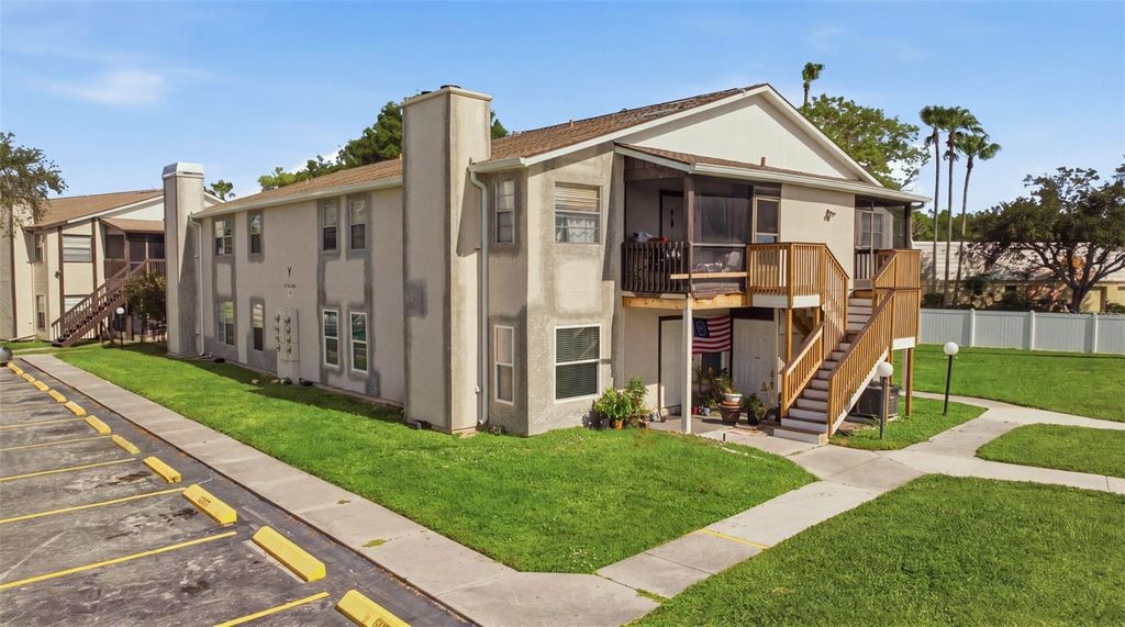 Image 1 of property listing at 3884 59TH AVENUE W 4198, Bradenton, FL 34210