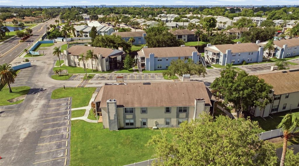 Image 28 of property listing at 3884 59TH AVENUE W 4198, Bradenton, FL 34210