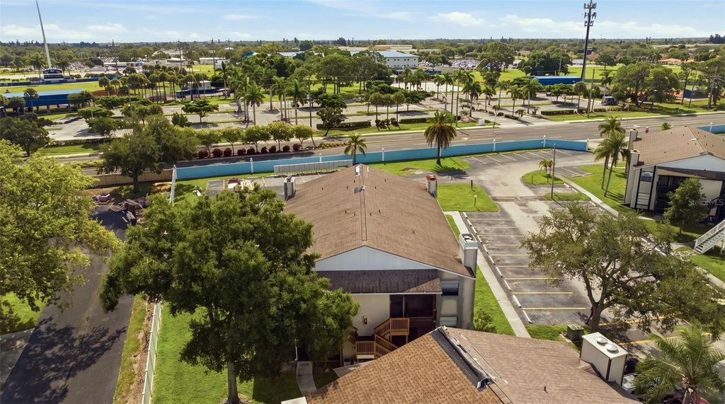 Image 30 of property listing at 3884 59TH AVENUE W 4198, Bradenton, FL 34210