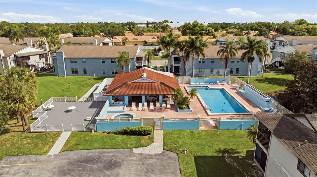 Image 38 of property listing at 3884 59TH AVENUE W 4198, Bradenton, FL 34210