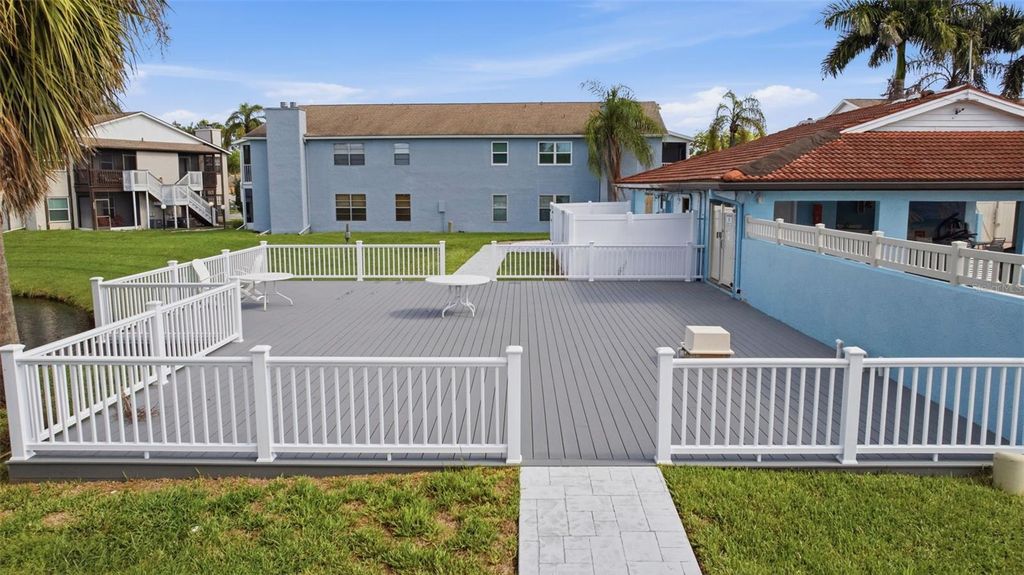 Image 50 of property listing at 3884 59TH AVENUE W 4198, Bradenton, FL 34210
