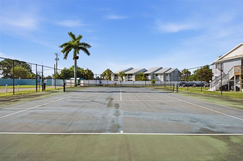 Image 60 of property listing at 3884 59TH AVENUE W 4198, Bradenton, FL 34210