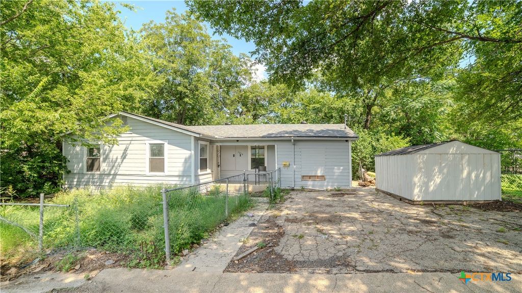 1014 N 12th Street, Killeen, TX 76541