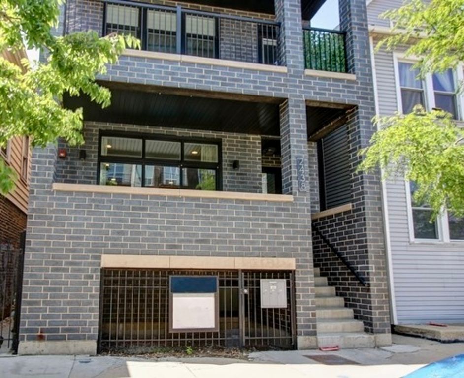 2438 N Western Avenue 1, Chicago, IL 60647