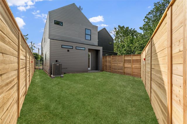 4108 Cortlandt Street, Houston, TX 77018