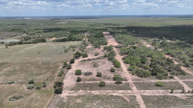 000 CR 477, Stockdale, TX 78160