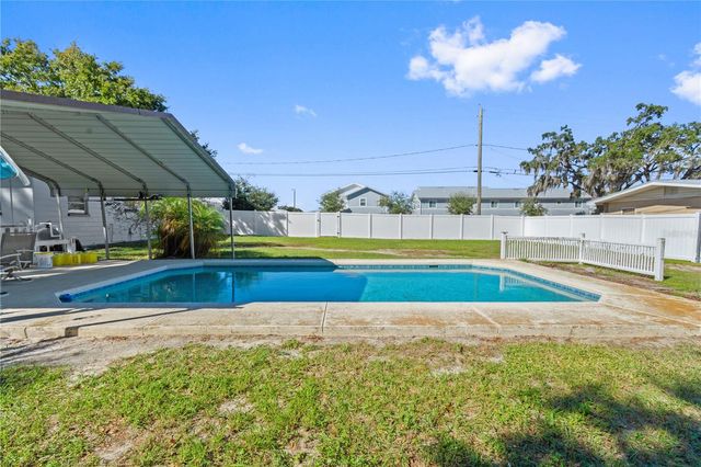 2200 21ST STREET NW, Winter Haven, FL 33881